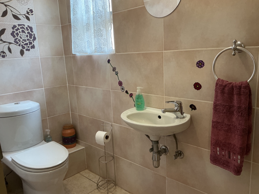 4 Bedroom Property for Sale in Leloko Lifestyle Estate North West